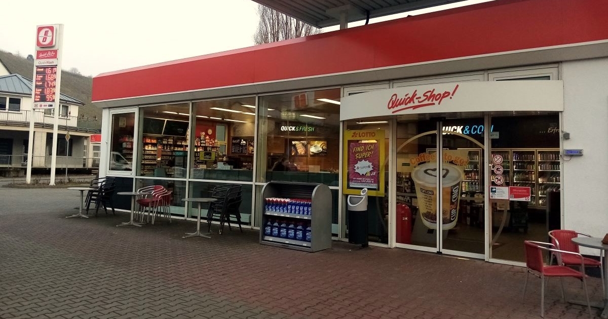 Tankstelle-Traben